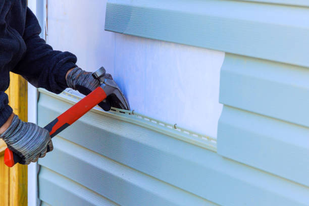 Reliable Siding Repair contractor in Waverly, IL by Creative Siding